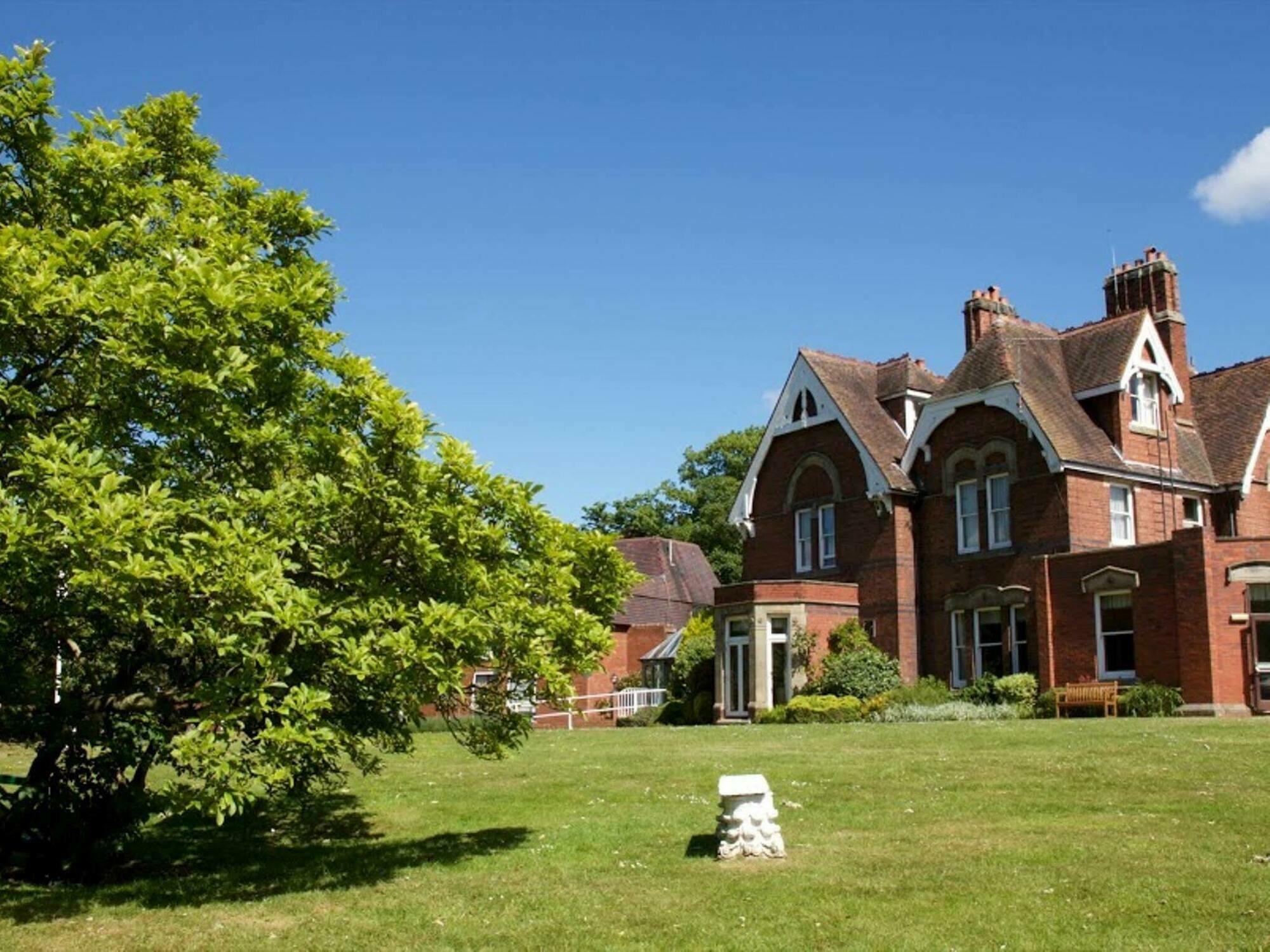 Stourport Manor Hotel Εξωτερικό φωτογραφία